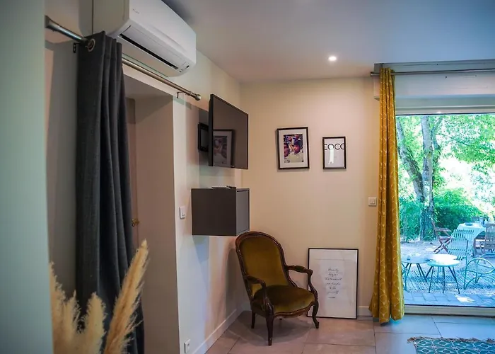 suite indépendante au calme avec piscine Aix-en-Provence