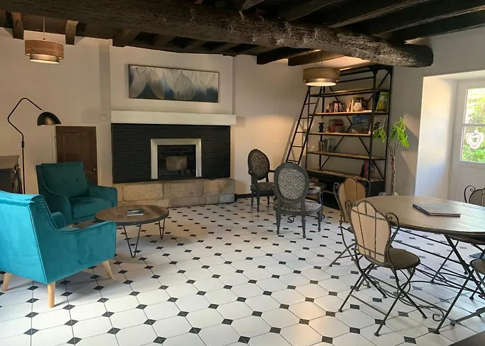 Hotel La Cour Des Ursulines à Josselin