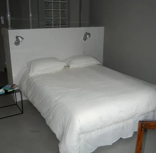 Hotel Le 2 Vence