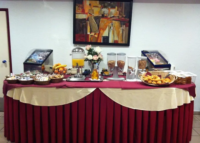 Comfort Hotel Poissy Technoparc
