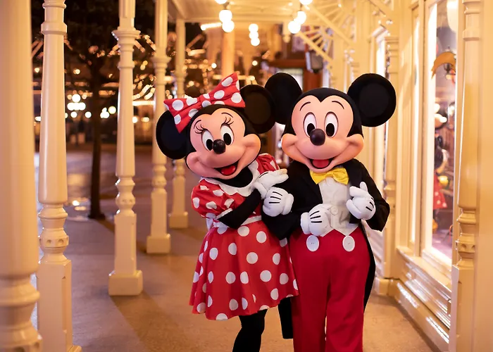 Disney Hotel New York - The Art Of Marvel Chessy 