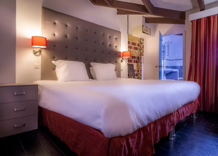 Hotel Eiffel Segur Paris