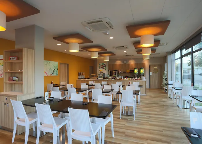 Q7 Lodge Lyon 7