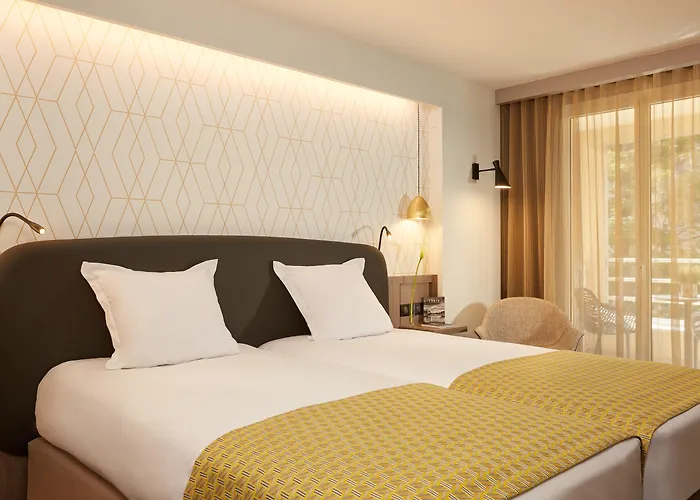 Hotel Auteuil Tour Eiffel Paris