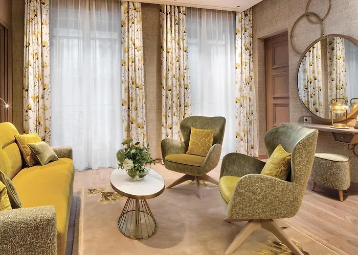 La Demeure Montaigne Hotel Paris