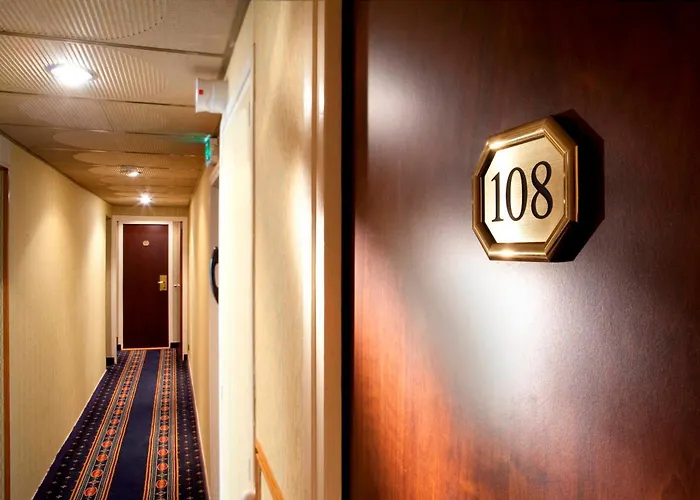 The Originals City Hotel Paix Republique Paris