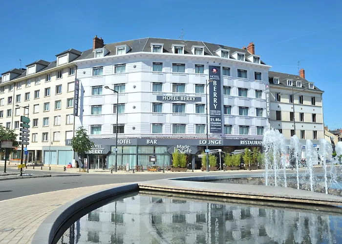 Hotel The Originals City Le Berry - Proche Centre-Ville - Gare Bourges