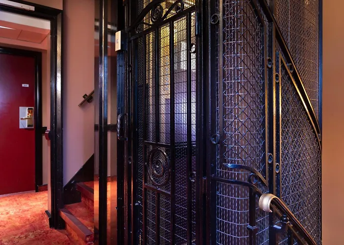 Elysees Hotel Paris
