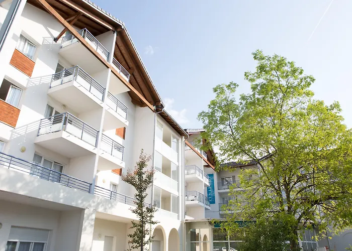 Zenitude Hôtel-Résidences La Versoix Divonne-les-Bains