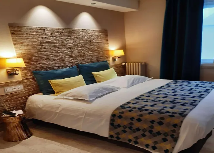 Best Western Hôtel Des Voyageurs Fougères