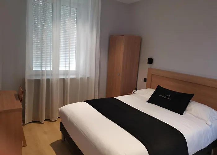 Hôtels à Chazelles-sur-Lyon
