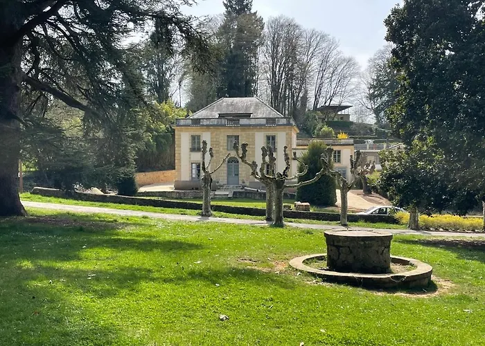 The Parc Place Sarlat-la-Caneda