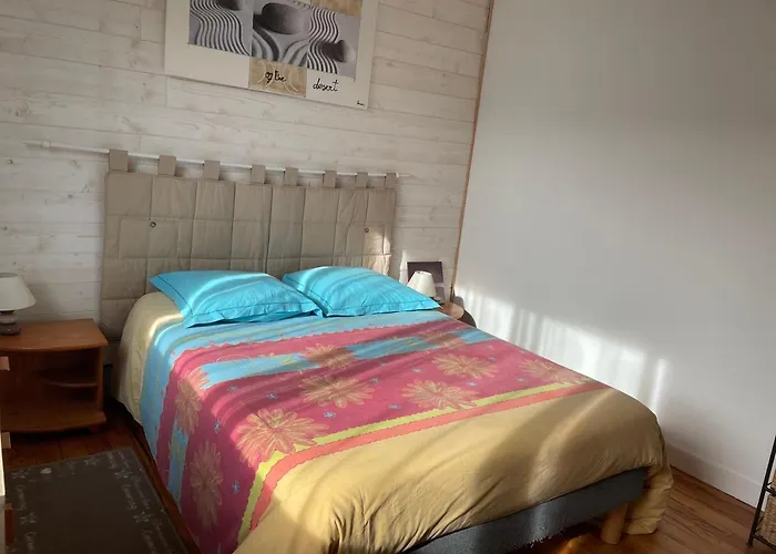 Manureva - Chambre D'Hote En Coeur De Ville Dinan