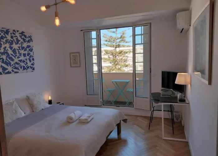 Les Jardins De Baquis Bed and Breakfast Nizza