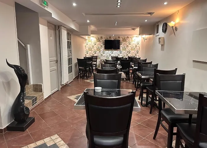 Hotel De L'Aveyron Parigi