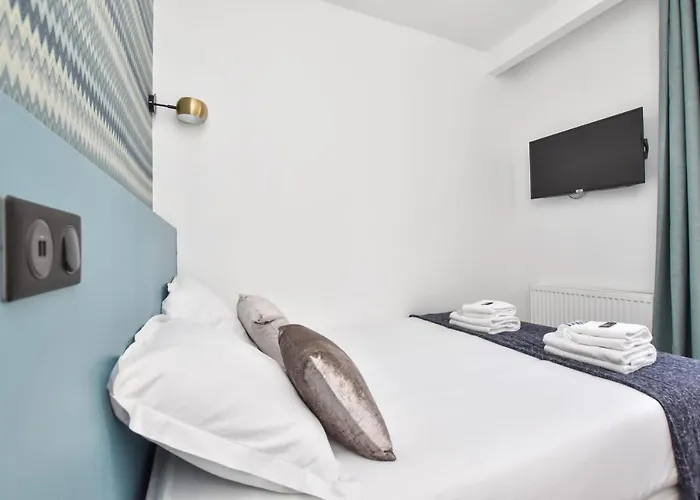 Cosy Bedroom - Tour Eiffel Champs De Mars 6A Paris