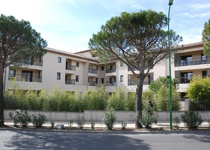 Uzes Appart Hotel Residence Le Mas Des Oliviers