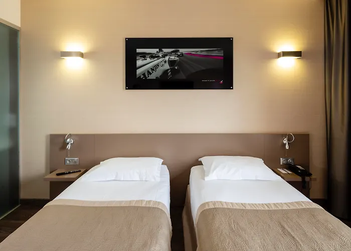 Grand Prix Hôtel&Restaurant Le Castellet 