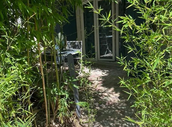 Studio Avec Terrasse A 30 Mn Des Plages Nîmes