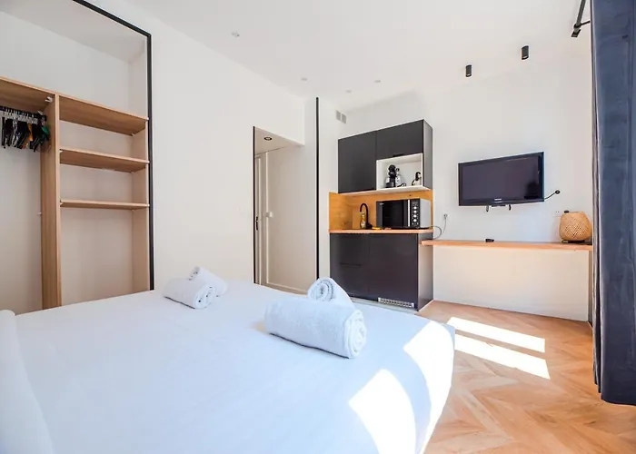 Residence Elysees París