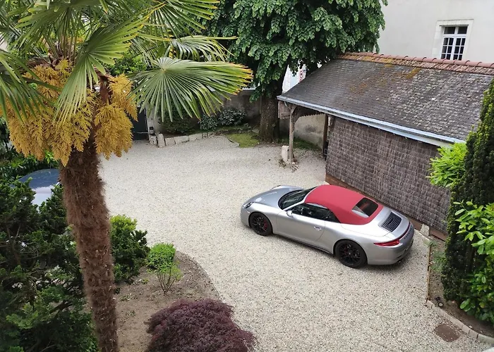Bed and Breakfast DEMEURE DES CORDELIERS avec parking privé à Blois