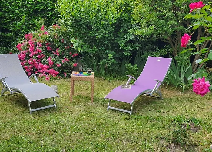 Bed and Breakfast D'Un Jardin A L'Autre Tarbes