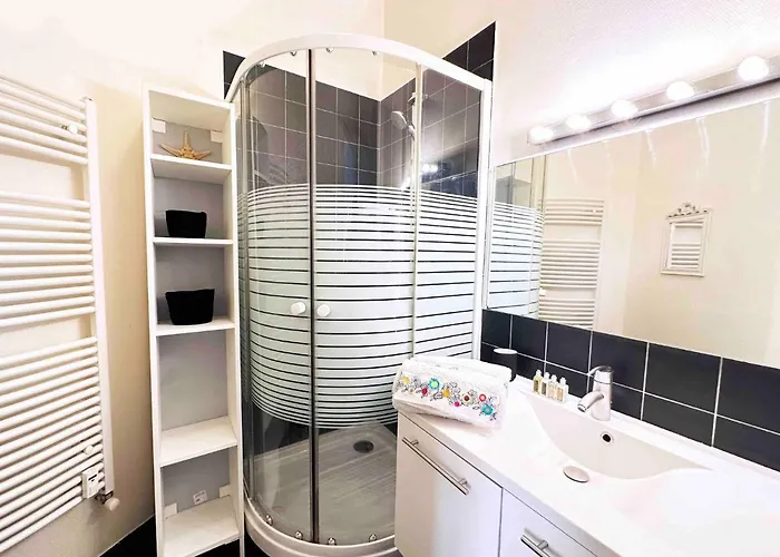 Room In Apartment - Facing The Parc Tete D Or Lyon 6