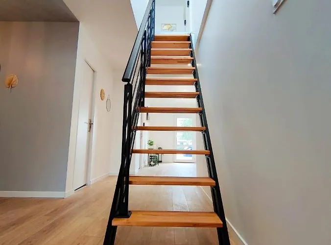 Chambre Arvor Avec Salle De Bains Privative Dans Une Residence Avec Salon Et Cuisine Partages Brest