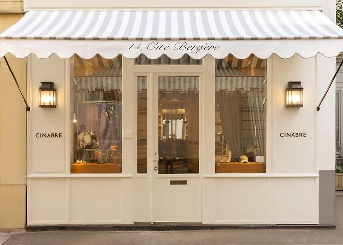 Les Suites Cinabre París