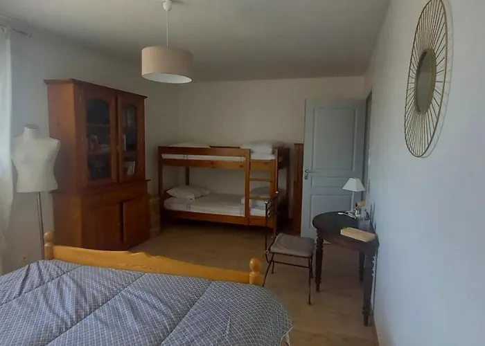 Aux Grisolles Bed and Breakfast Millau