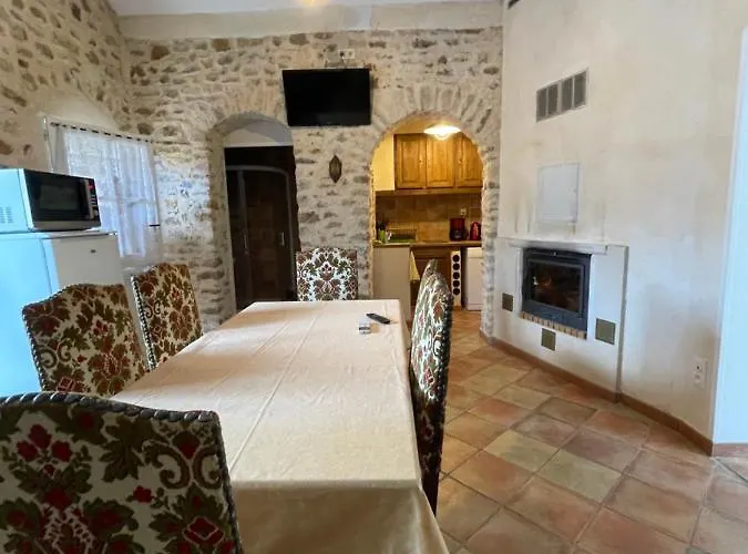 Le Fenouillet Cottage proche des Grands Buffets Narbonne