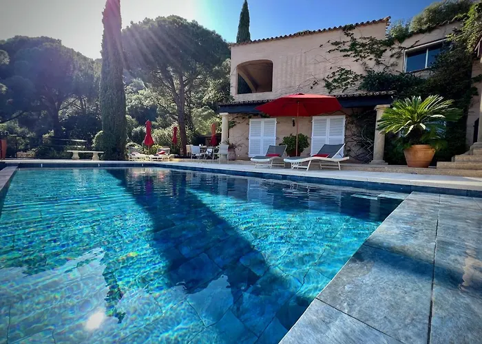 Villa Thalassa Art' B&B Le Lavandou