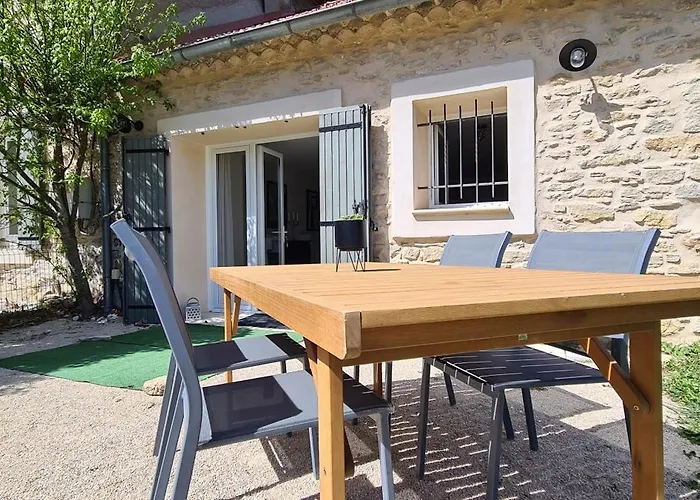 Bed and Breakfast La Bastide des Arts à Saumane-de-Vaucluse