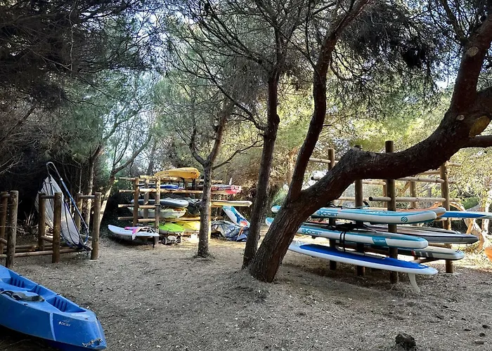 LA BADINE Appartement rénové Haut de game et Parc Prestations Premiumamme avec Climatisation Vue Pisc Hyères