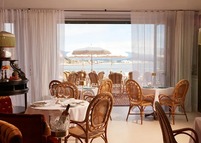 Chateau De Theoule Hotel & Spa