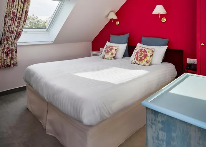 Logis Hotel Les Fuchsias Saint-Vaast-la-Hougue