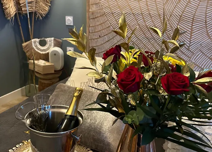 Mas Hinaiti - Suite romantique avec Spa et écran géant de cinéma Montpellier