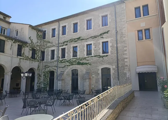 Hôtellerie Notre Dame de Lumières Goult