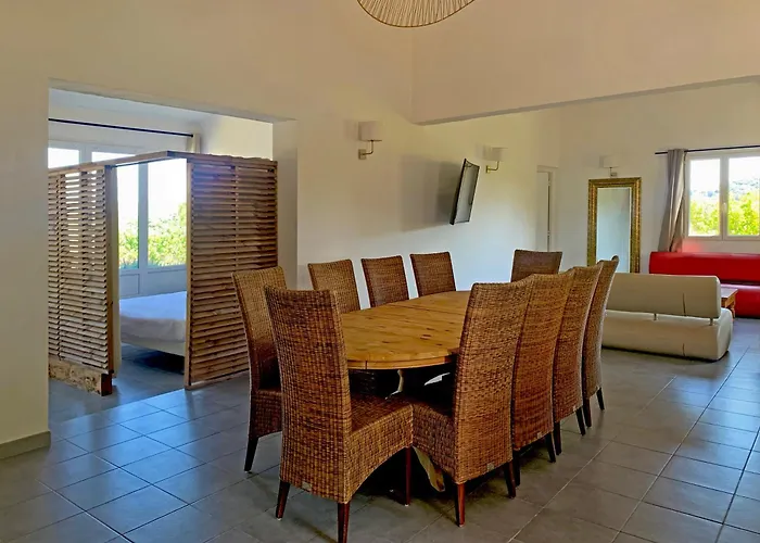 Hotel Maora Village Bonifacio 