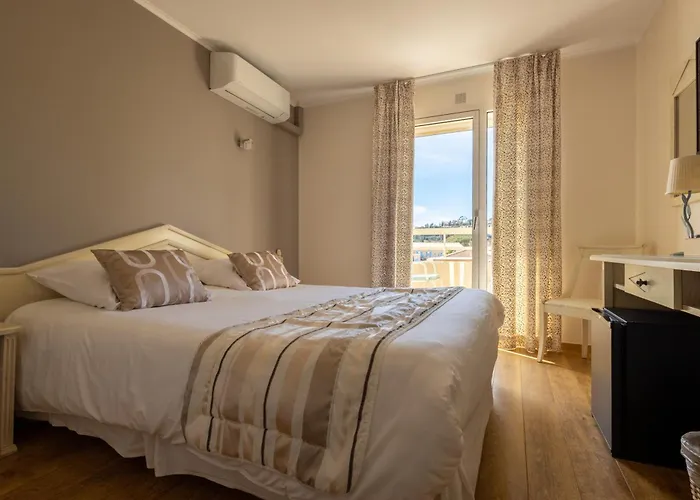 Hotel Mediterranee Le Lavandou