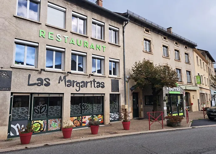 Saint-Julien-Chapteuil Hotels