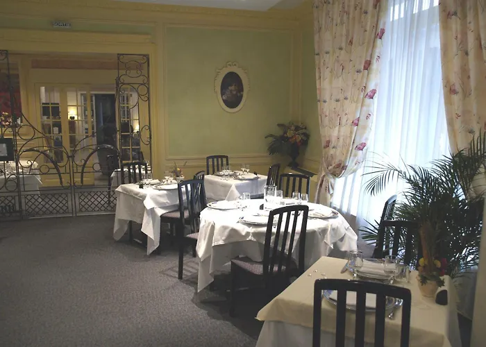 Hotel Logis Le Midland à Vichy