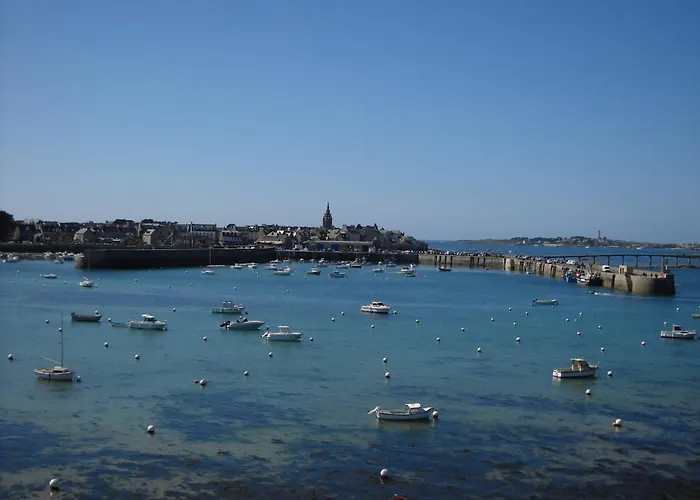 Logis Hotel Bellevue Roscoff