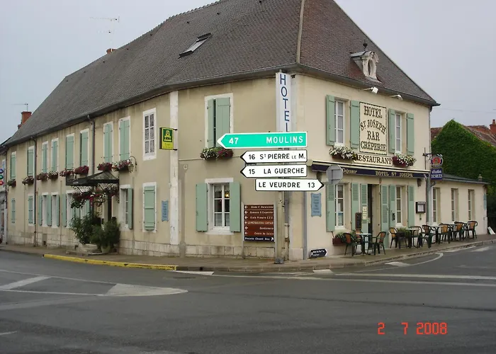 Logis Hotel Saint-Joseph Sancoins
