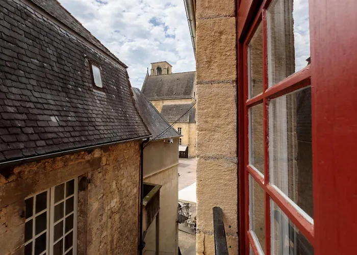 Le Lys Dort Sarlat Bed & Breakfast