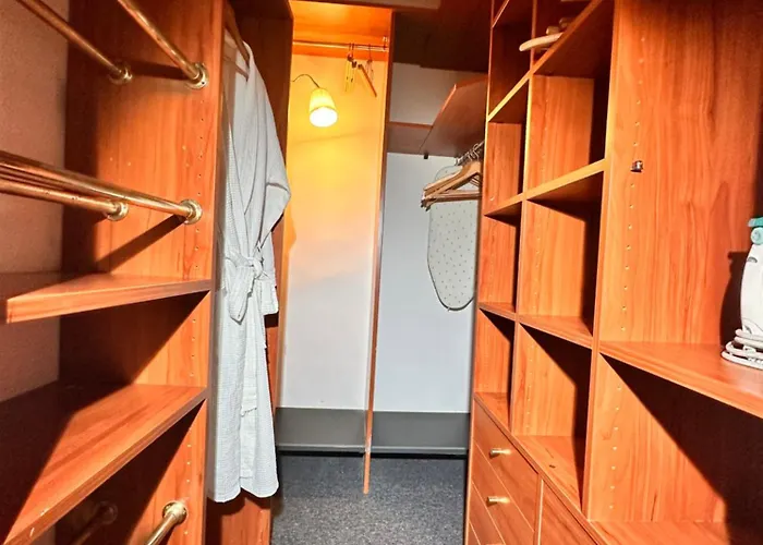 Saint Tropez centre, Suite La Bravade 2 pour 4, Villa romana