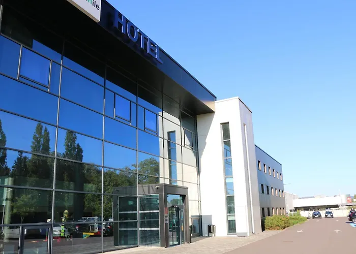 Campanile Metz Nord Woippy- Porte du Luxembourg A31- Parking Gratuit