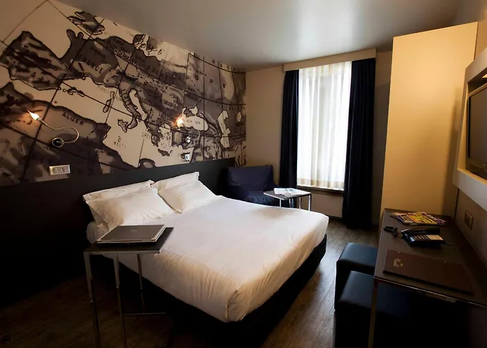 Hotel Vivaldi Puteaux