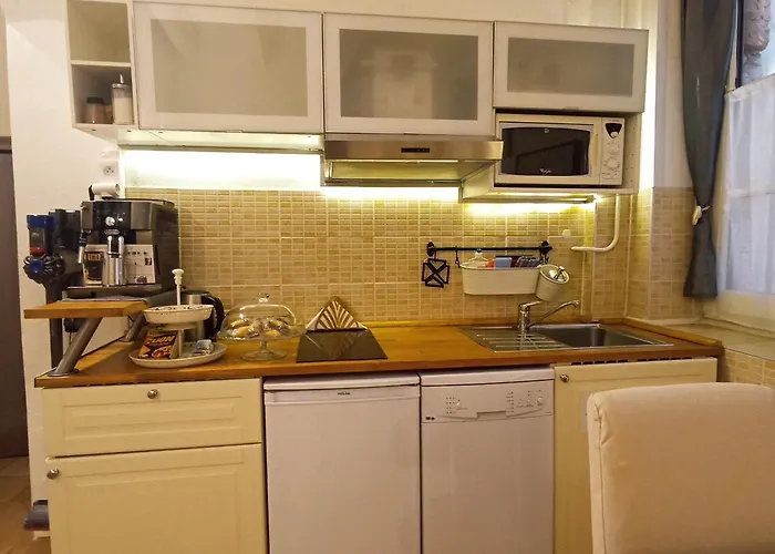 La Loge Du Vieux Lyon Bed and Breakfast