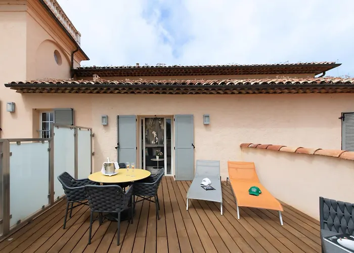 Hotel Golf & Spa Chateau De La Begude The Originals Collection Valbonne